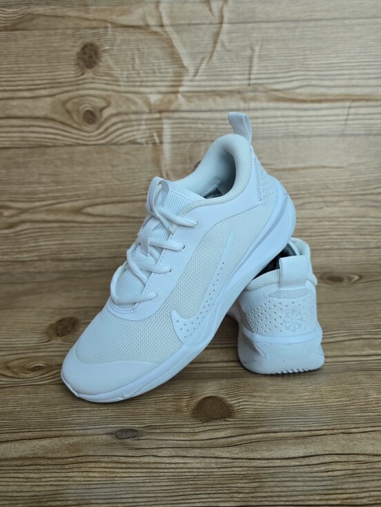 Other - Nike Omni Multi-Court'White Pure Platinum'